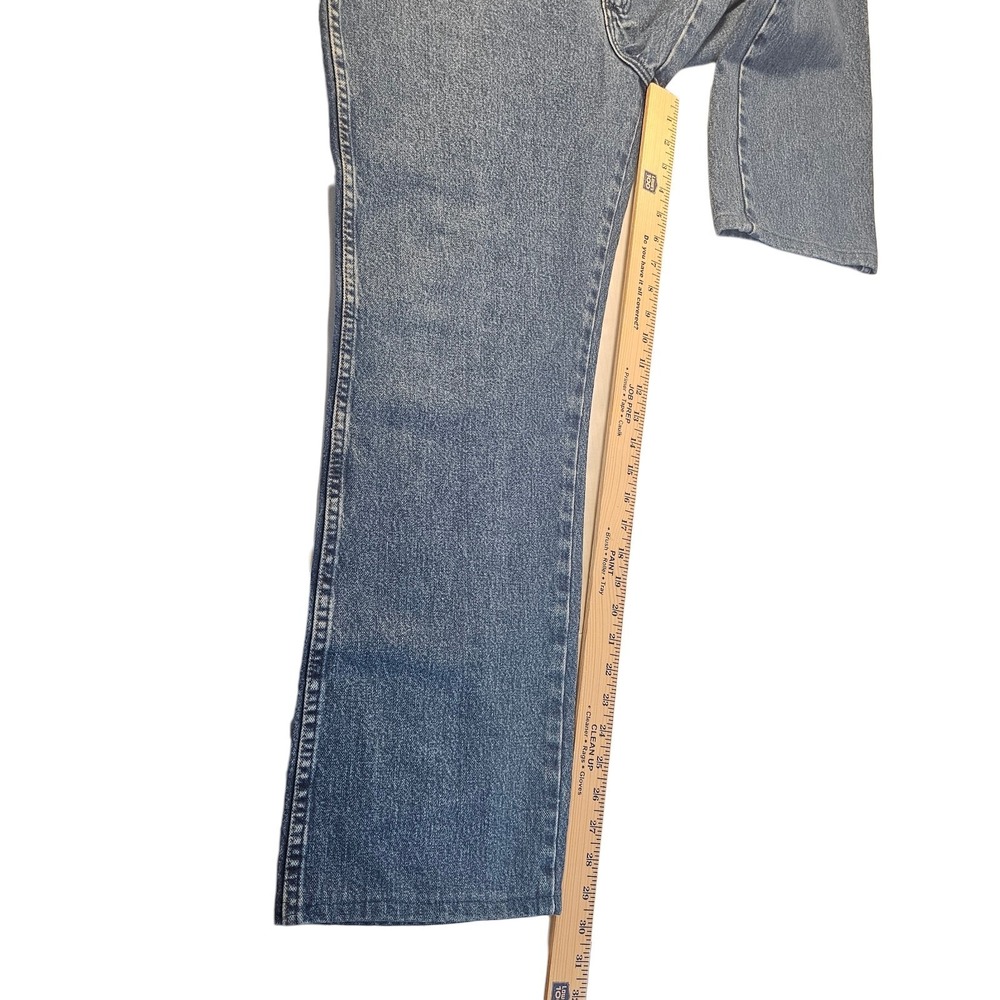 Wrangler Men's Blue Jeans Size 40x32 Regular Fit Classic Denim Straight Leg - Picture 8 of 9